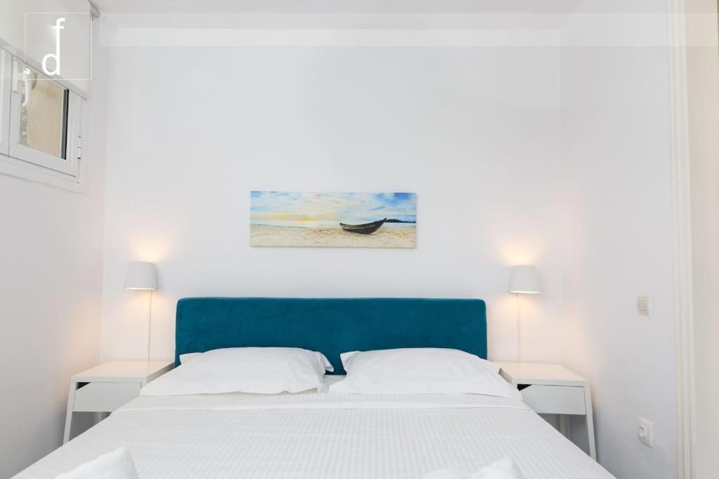 Karantou Villa Tiros Bagian luar foto