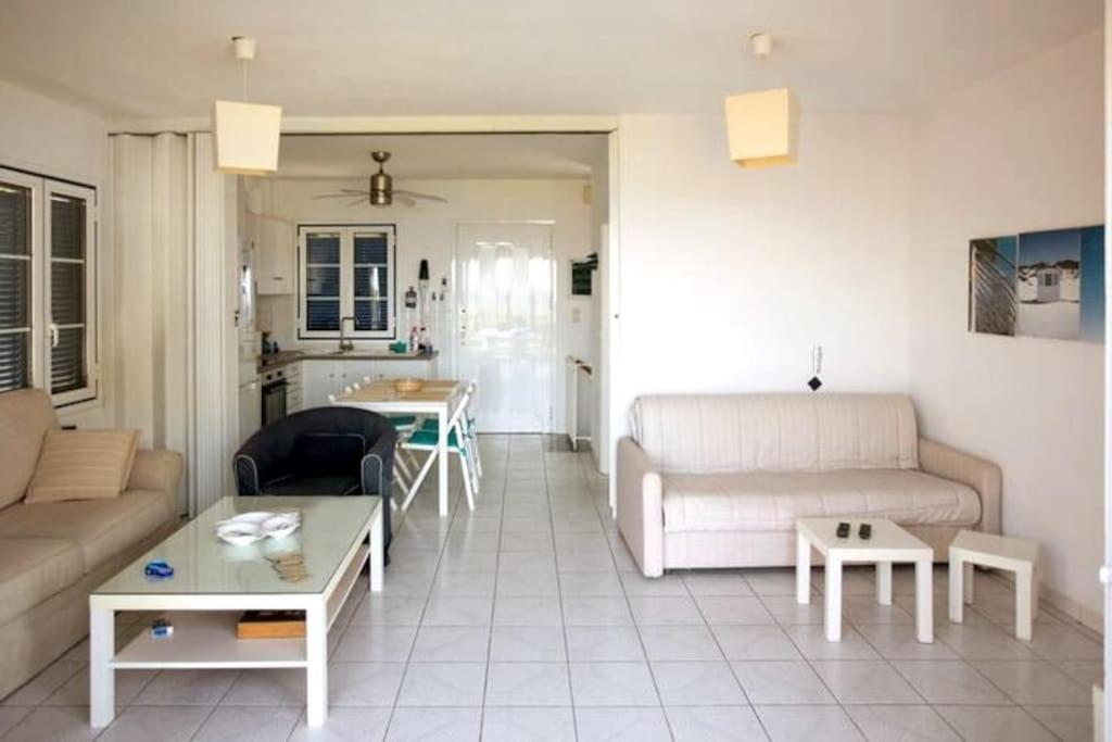 Karantou Villa Tiros Bagian luar foto