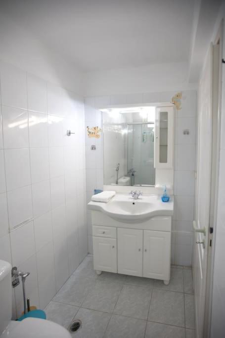 Karantou Villa Tiros Bagian luar foto