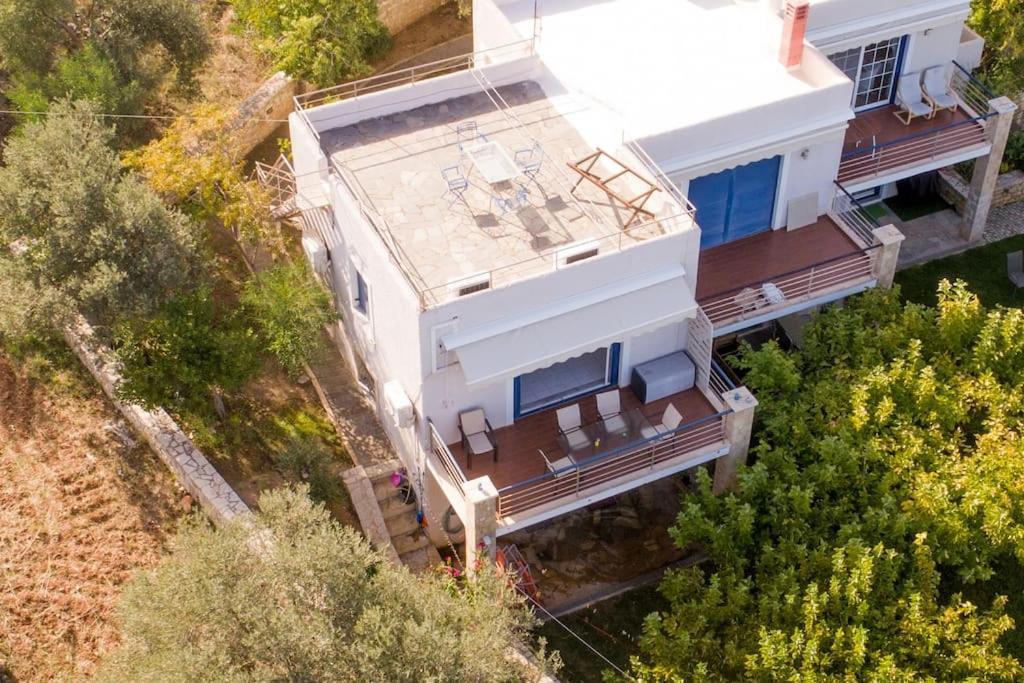 Karantou Villa Tiros Bagian luar foto