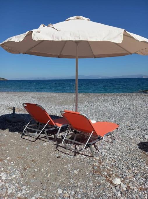 Karantou Villa Tiros Bagian luar foto